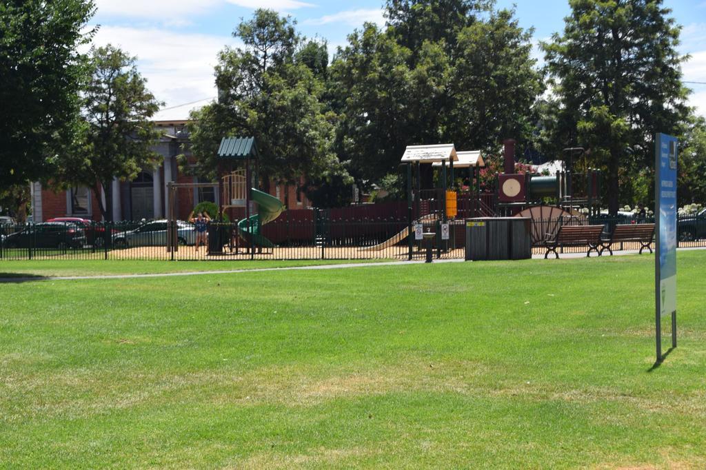 Big River Motel Echuca Ngoại thất bức ảnh