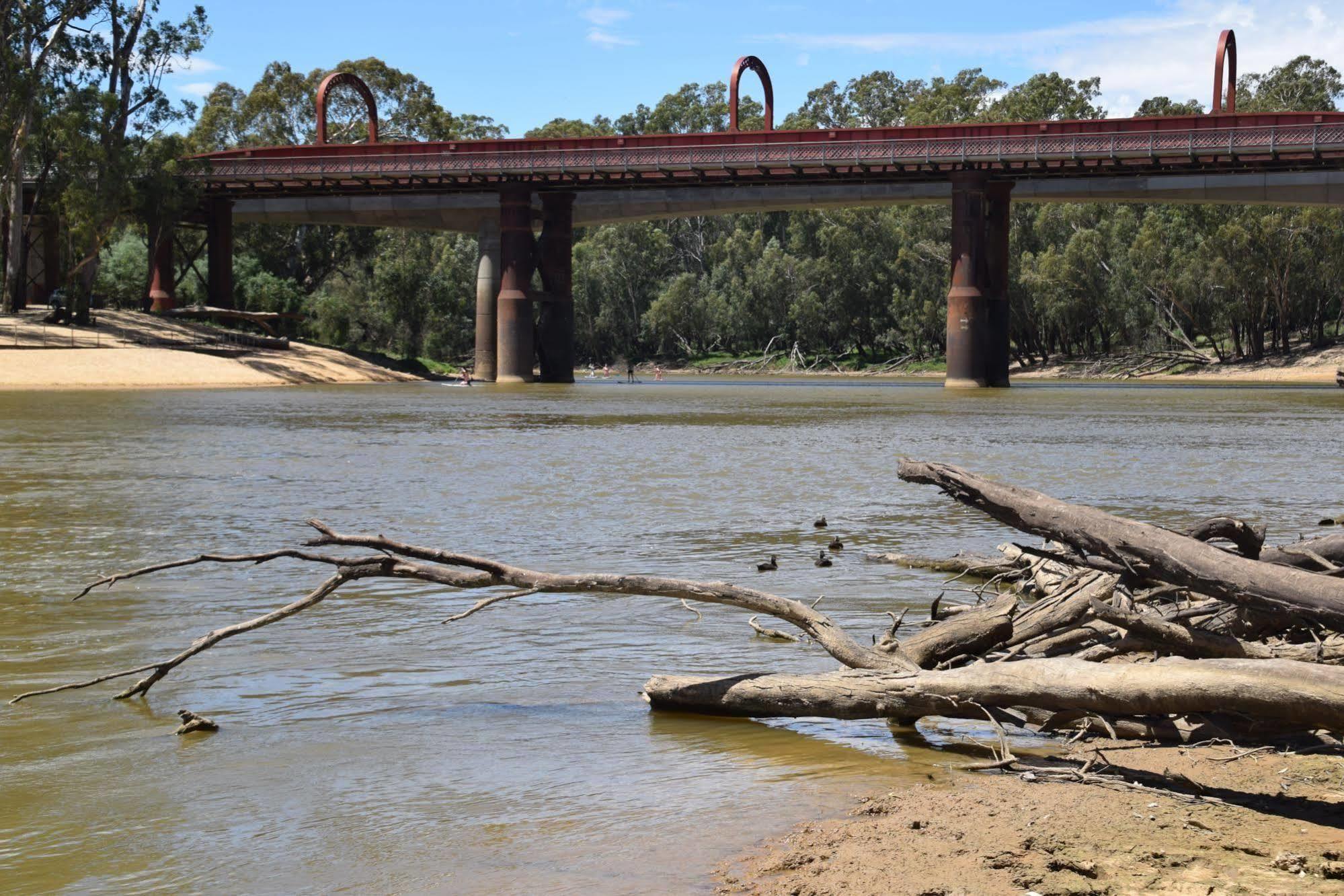 Big River Motel Echuca Ngoại thất bức ảnh
